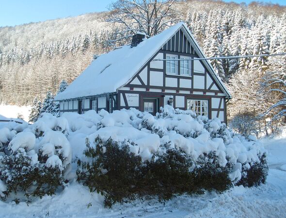 Jachthuis met winterlandschap