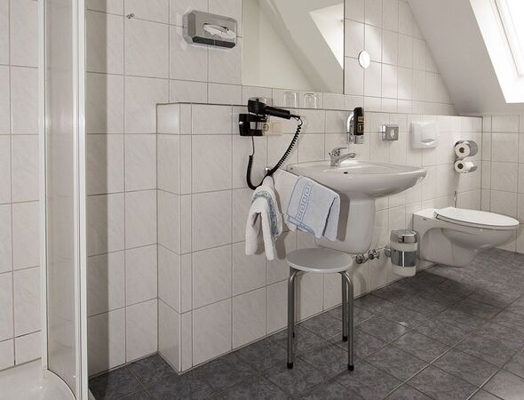 Ferienwohnung 12 Bad mit Dusche