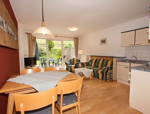 Ferienwohnung 13 Wohnbereich mit Küche